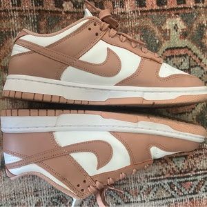 Nike Dunks Rose Whisper